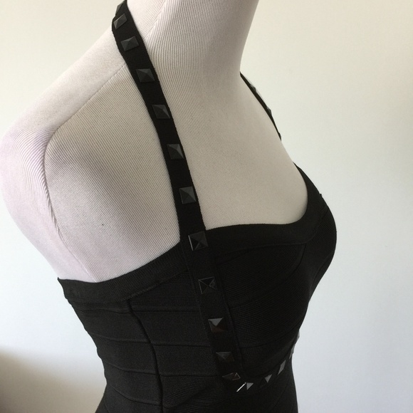 Bebe Black Body con Dress w/ Shud detail - Picture 4 of 7